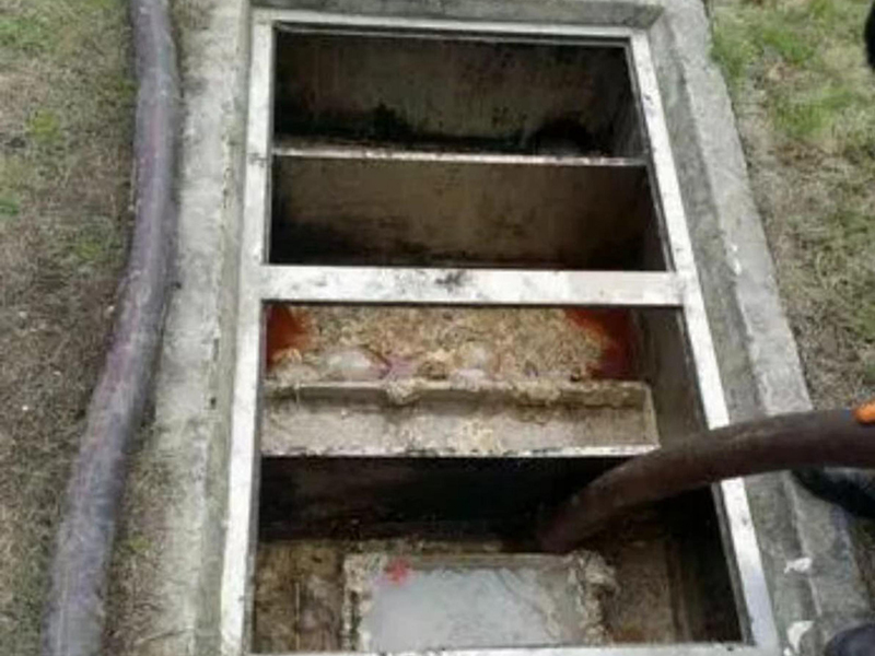 和乐镇隔油池清理