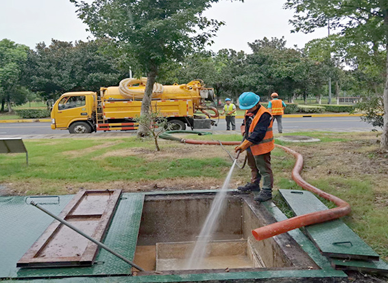 和乐镇化油池清理